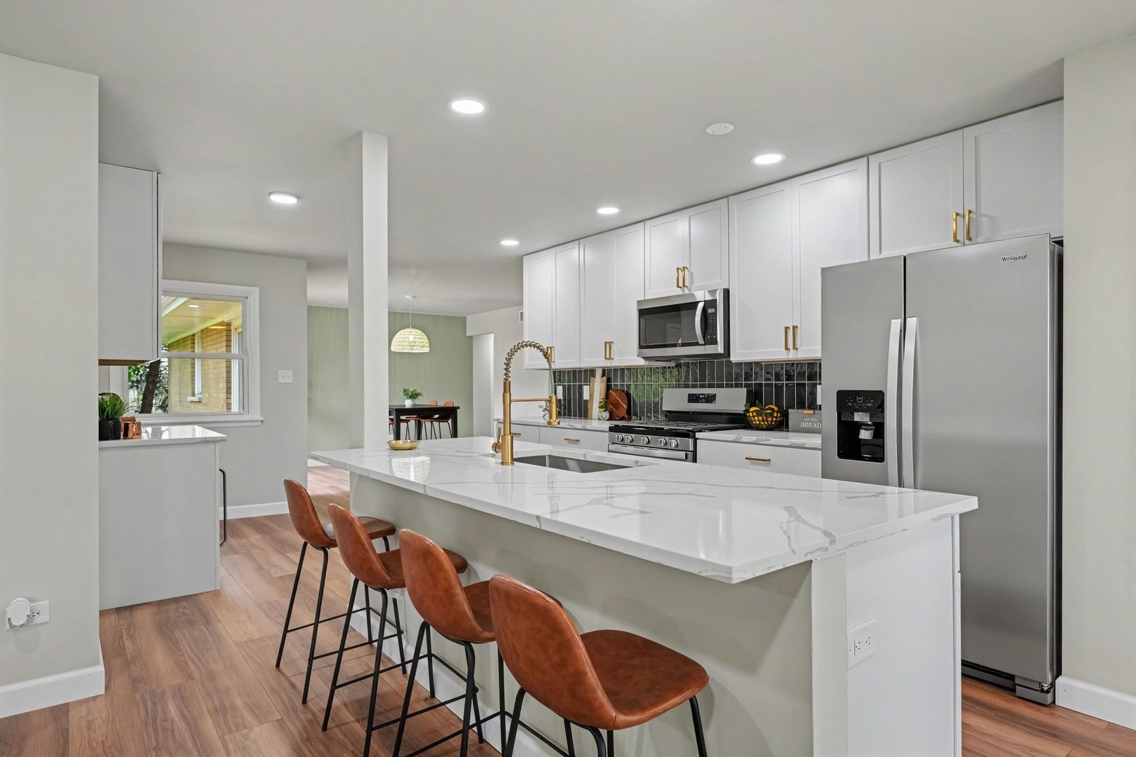 property viewer photo 10