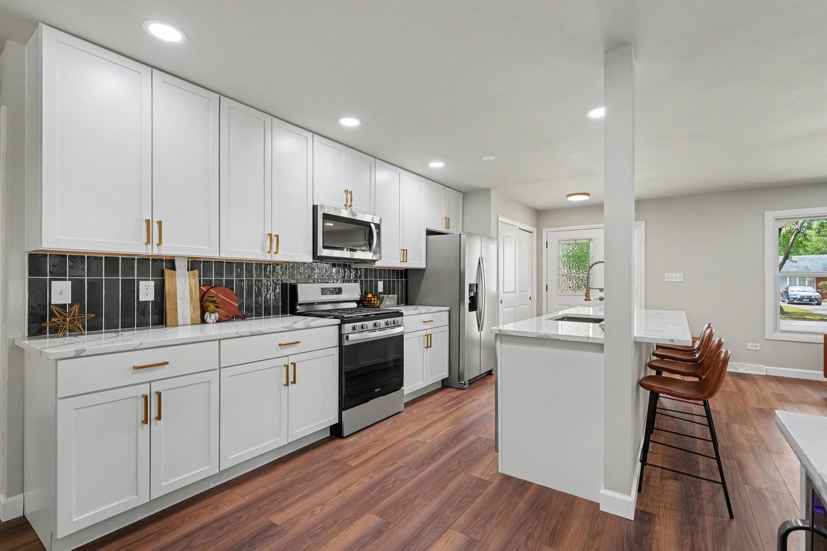 property viewer photo 12