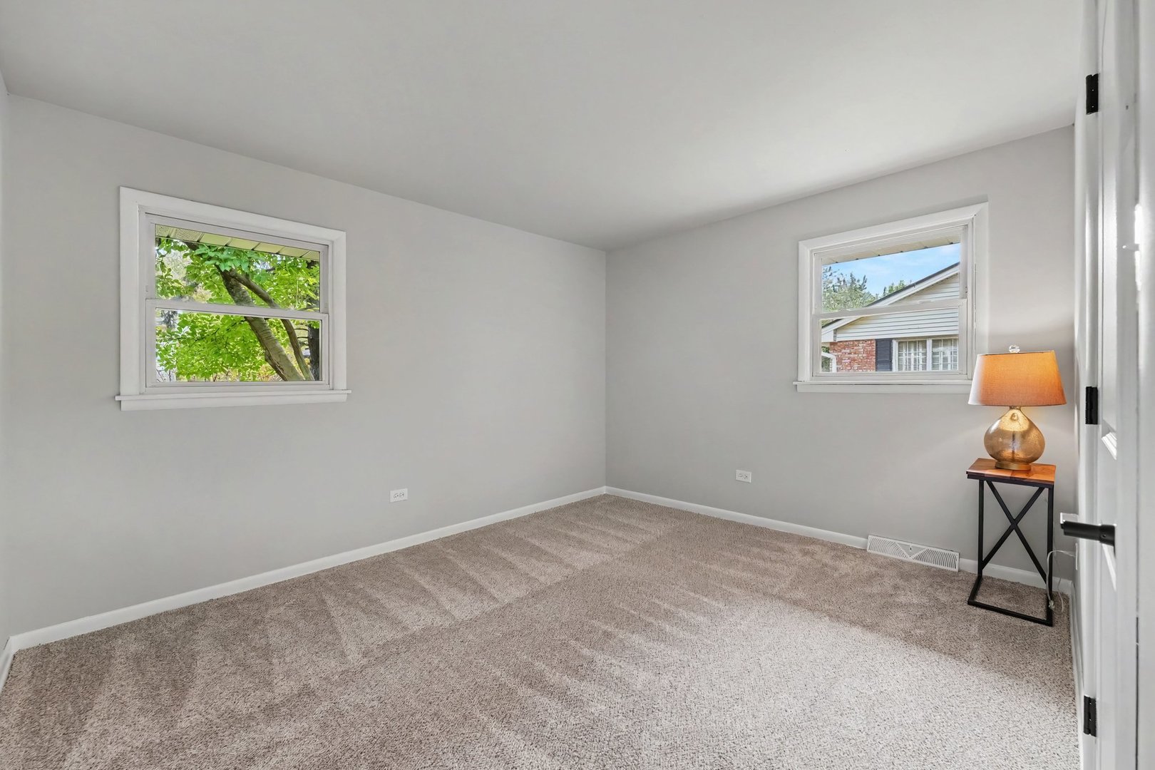 property viewer photo 14