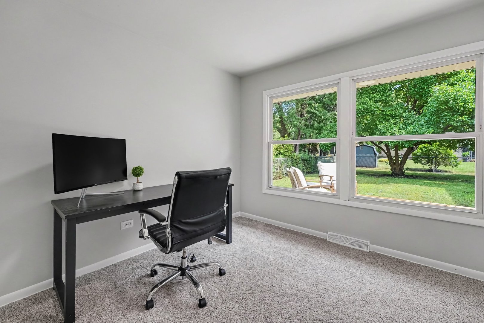 property viewer photo 18