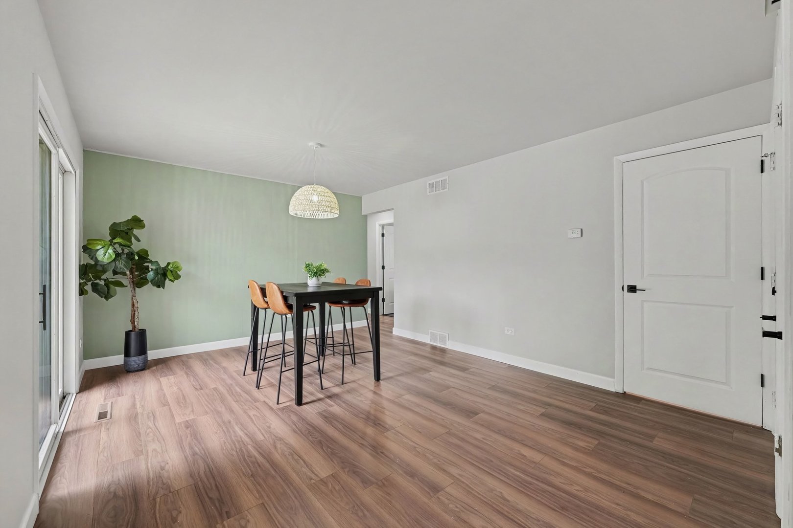 property viewer photo 8