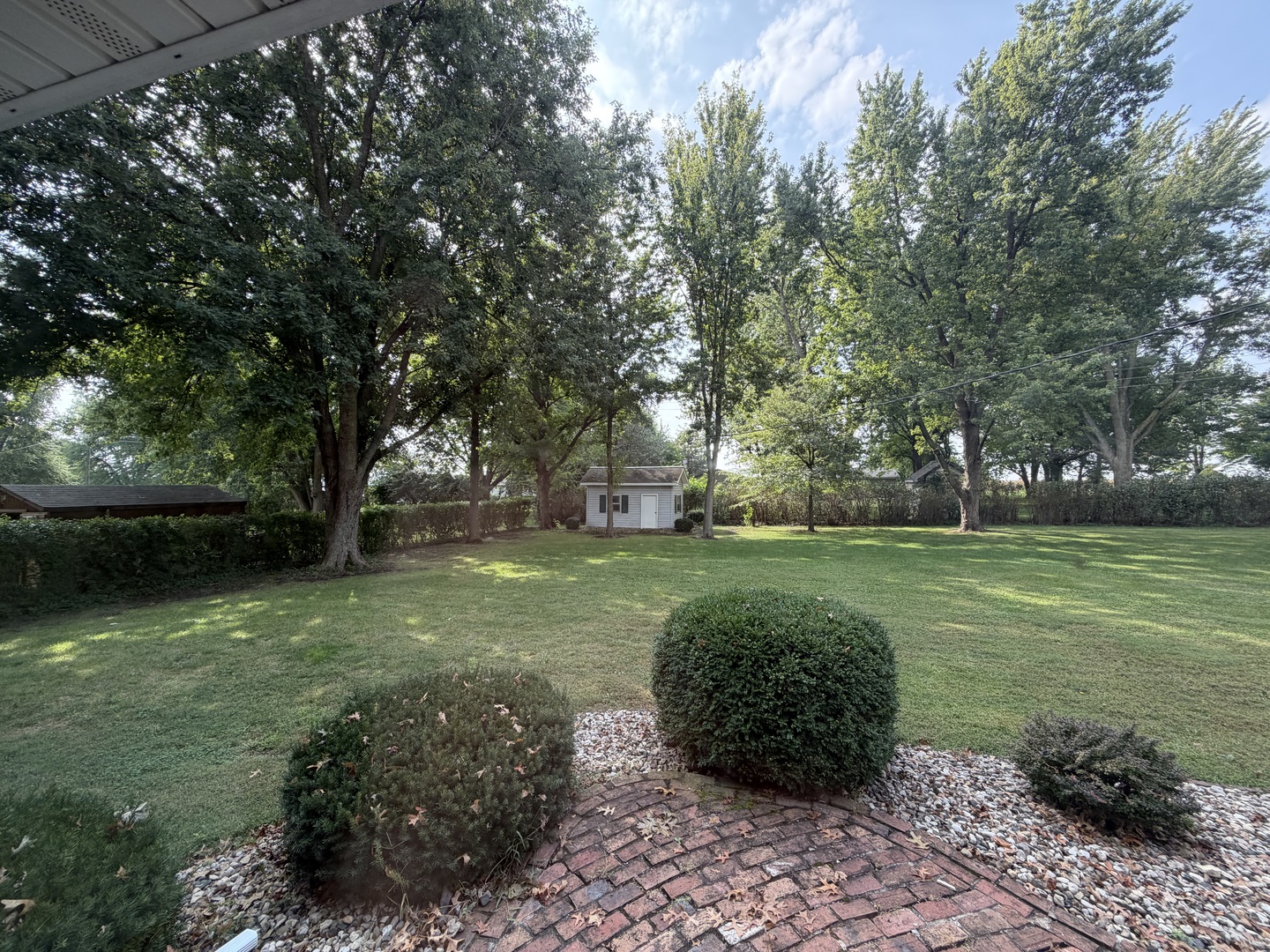 main property photo 10