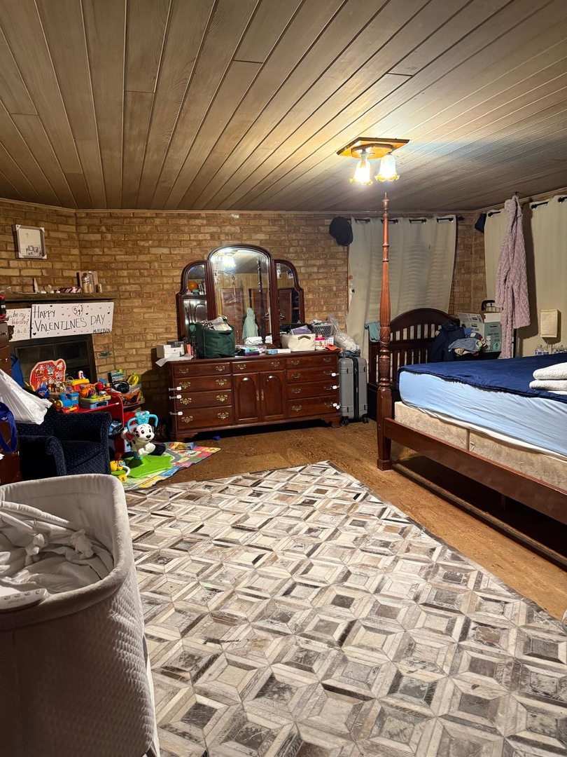 main property photo 6