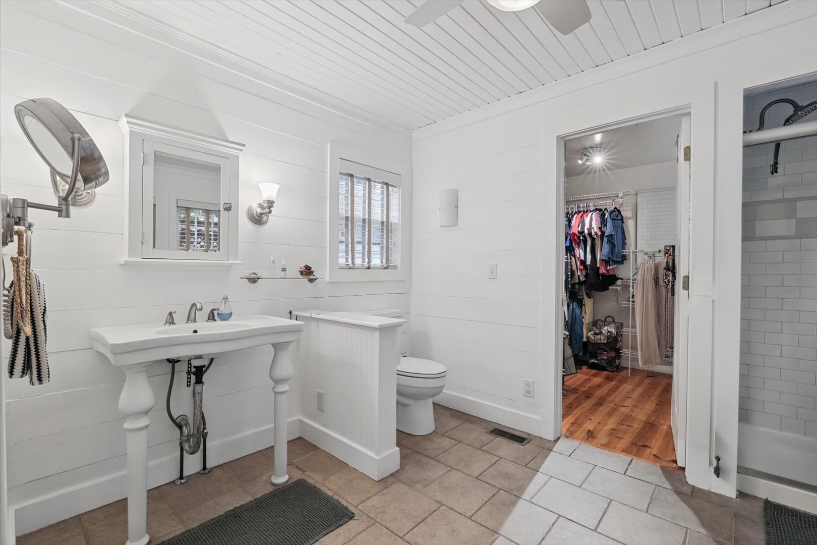 property viewer photo 24