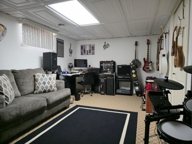 main property photo 36