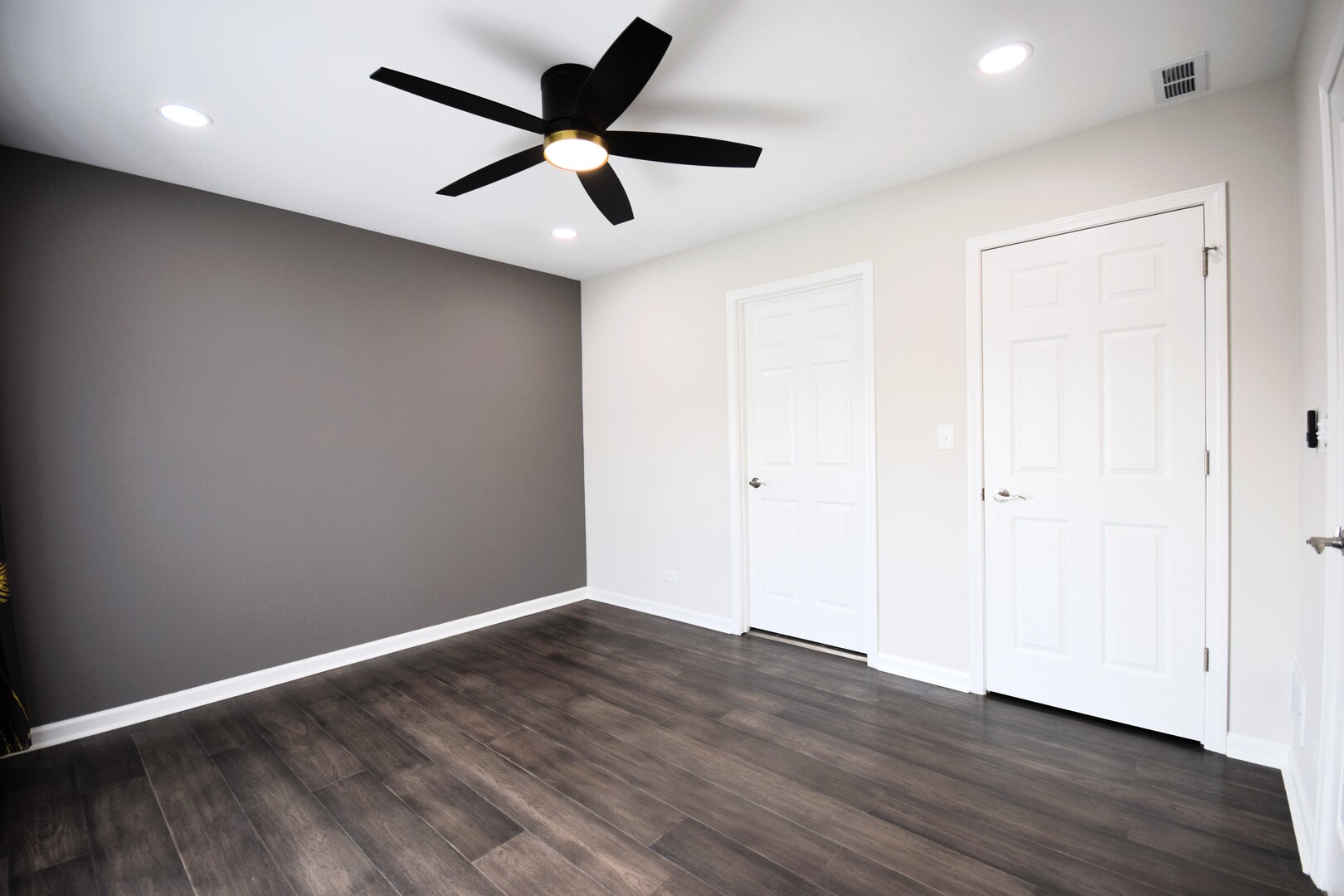 property viewer photo 8