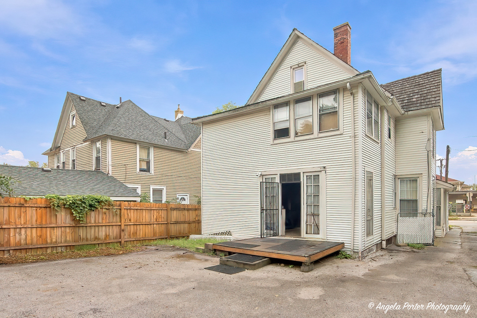 main property photo 2