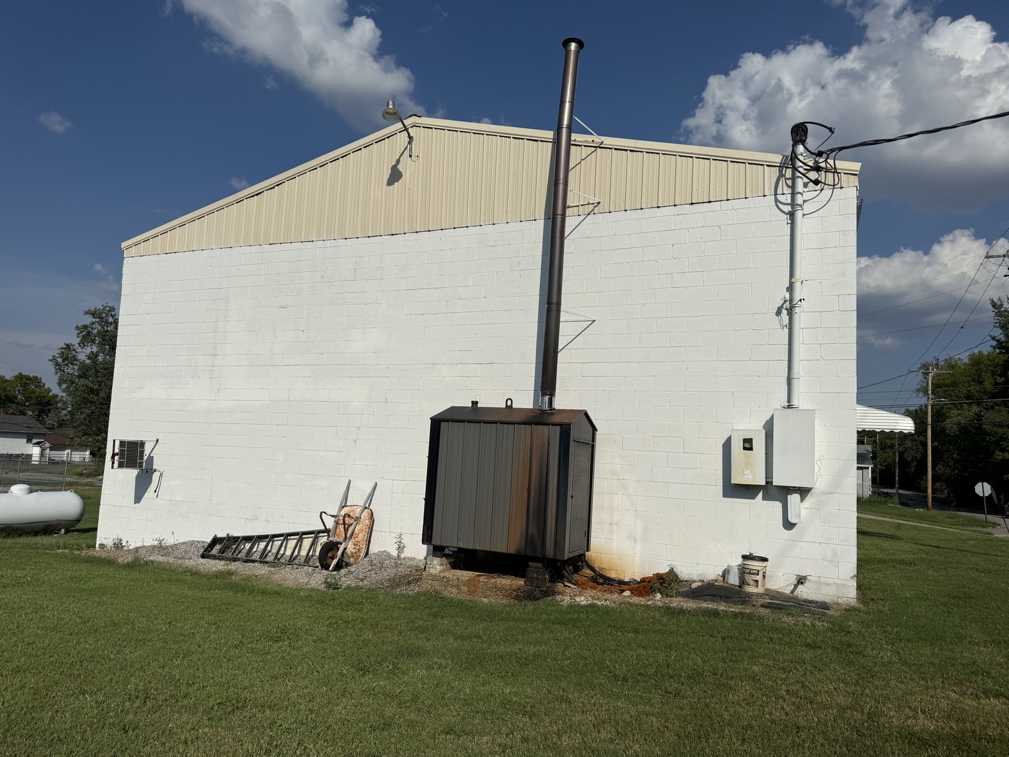 main property photo 6