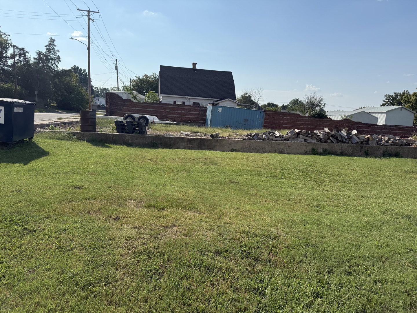 main property photo 7