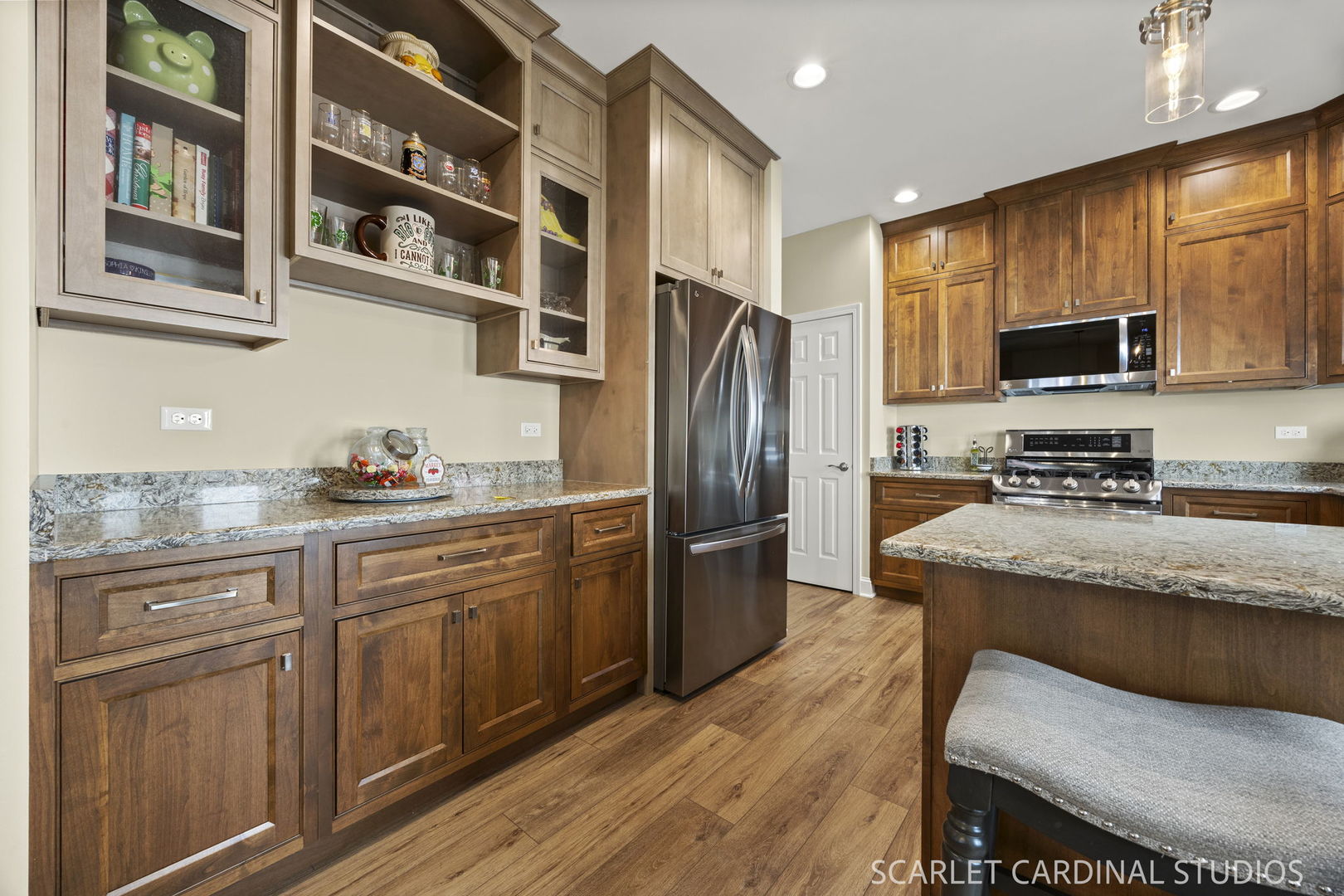 main property photo 2