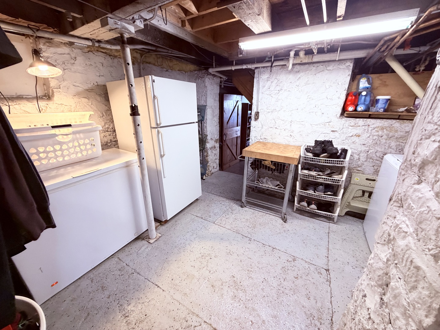 main property photo 28