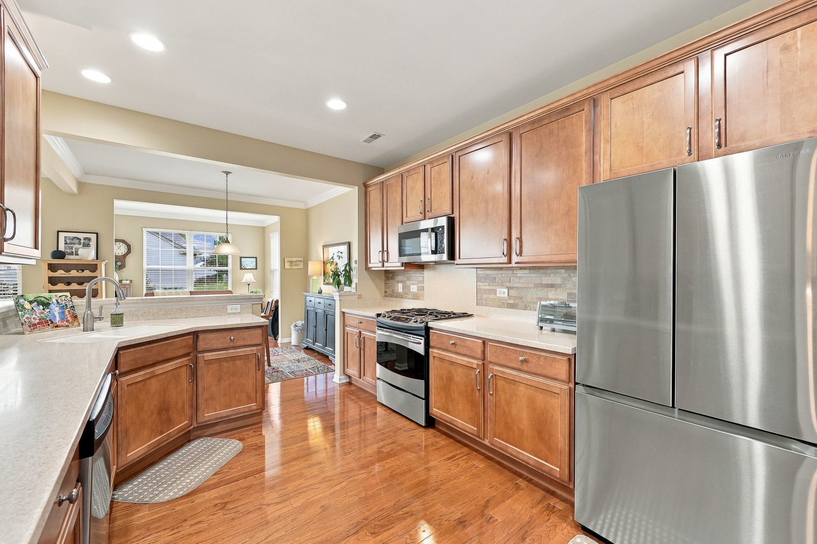 main property photo 11