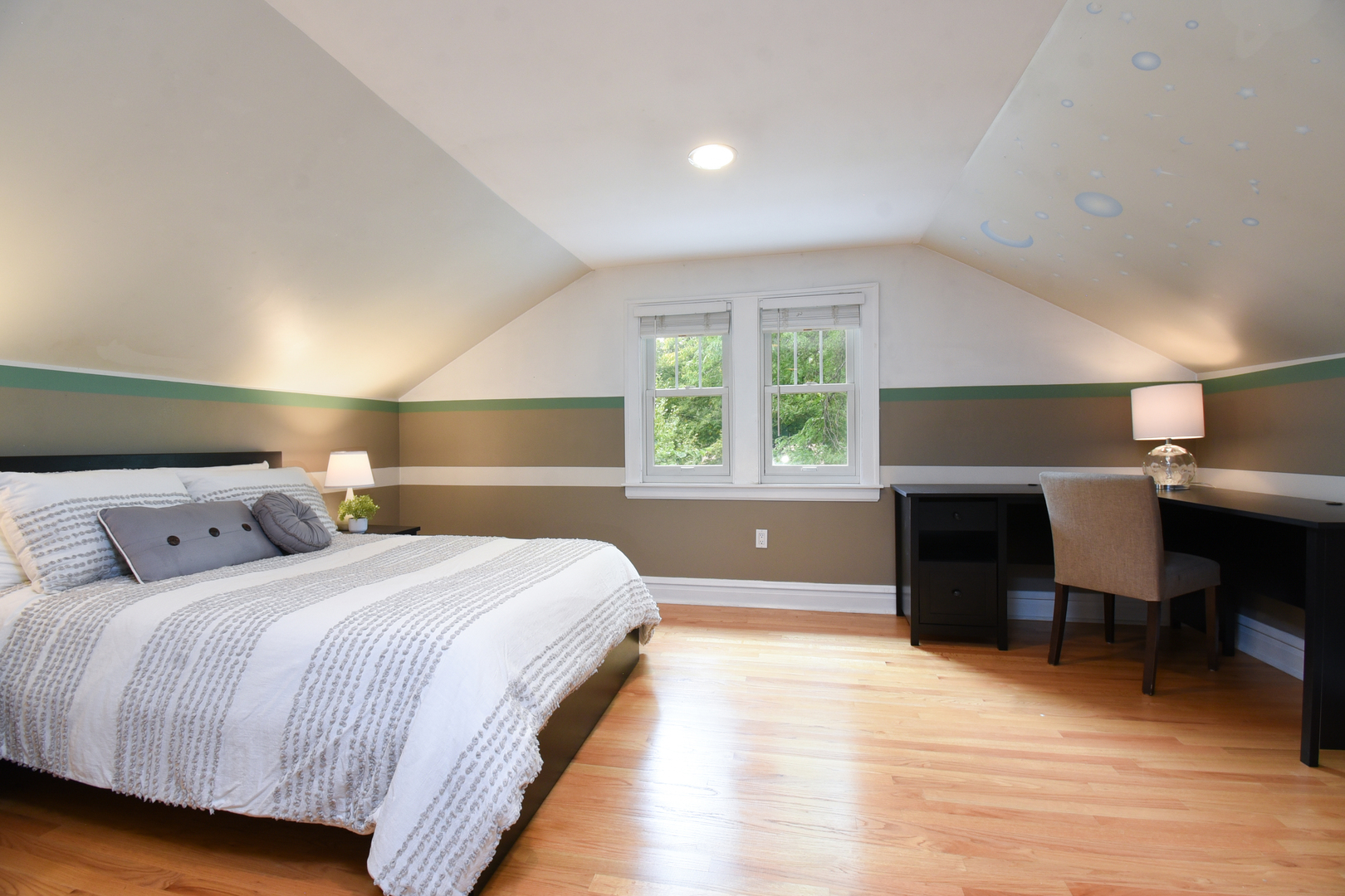 main property photo 43