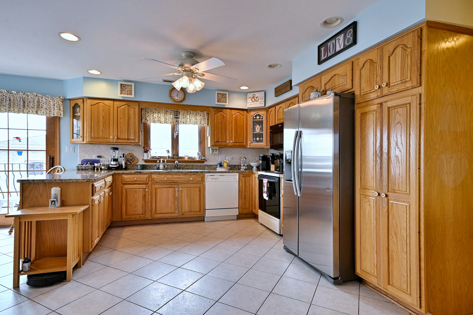 main property photo 10