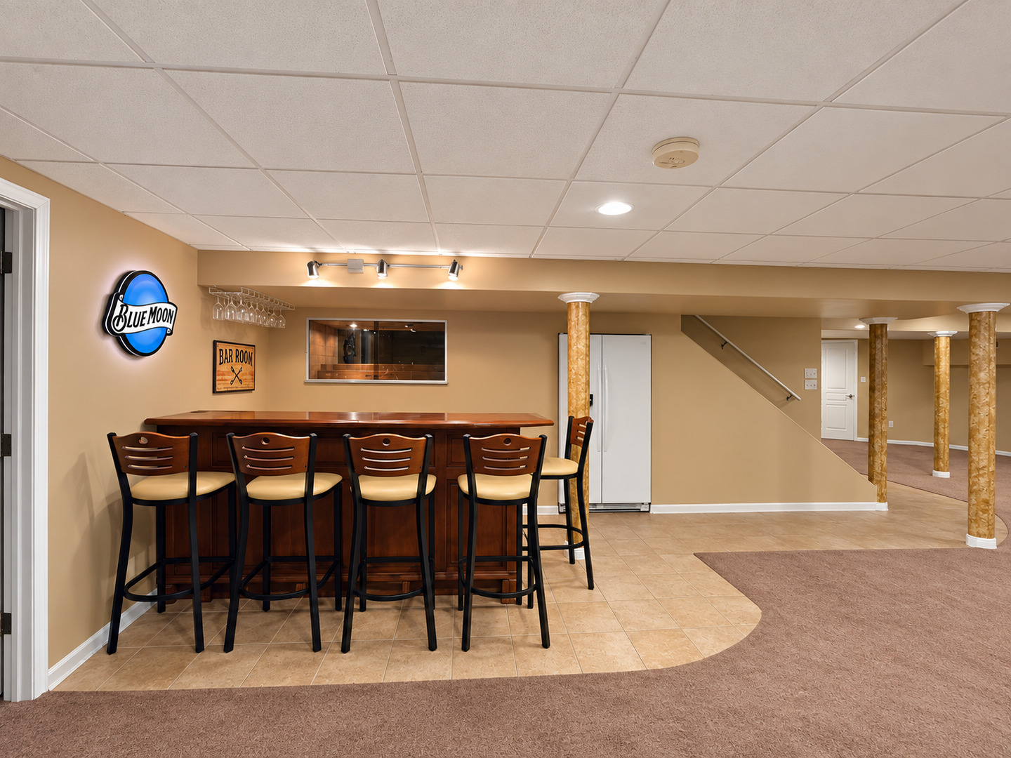 main property photo 50