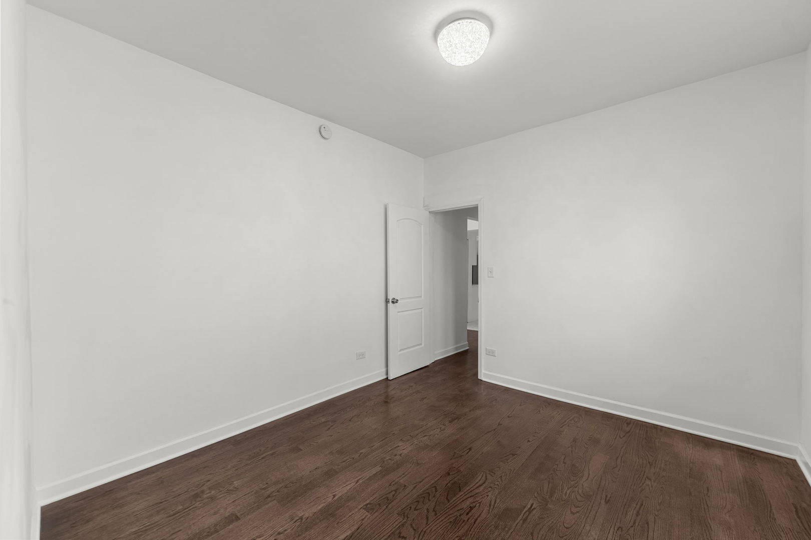 property viewer photo 4
