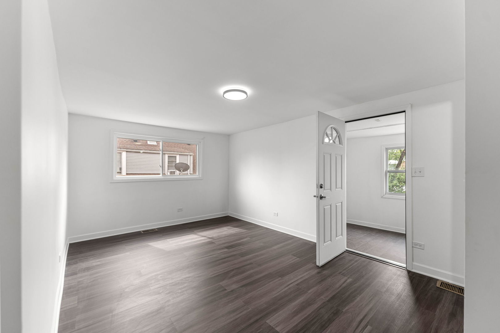 property viewer photo 9