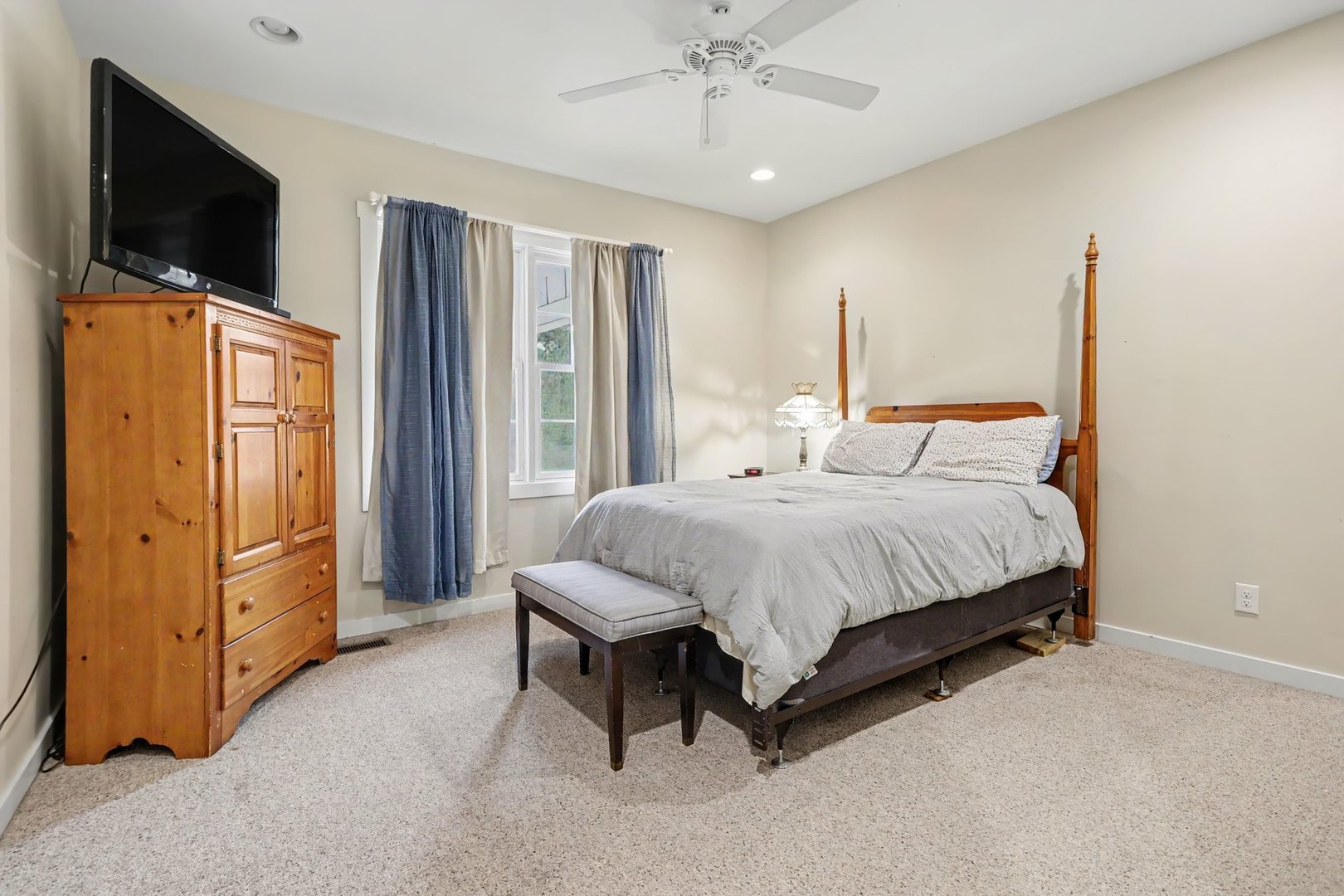 main property photo 12