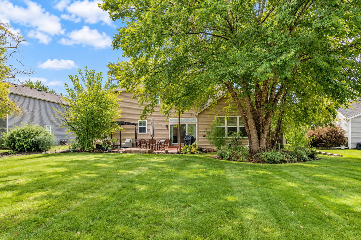 main property photo 31