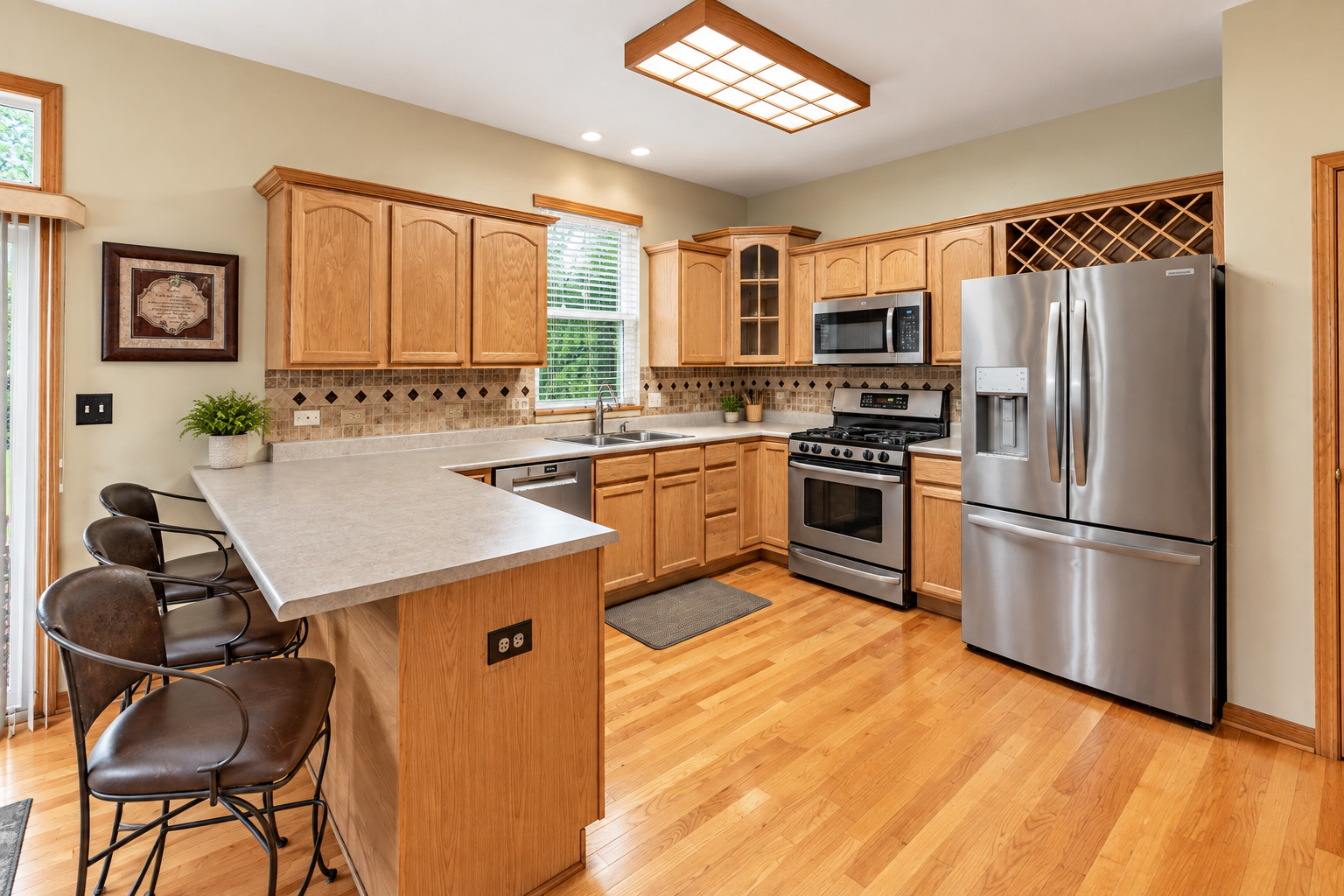 main property photo 5