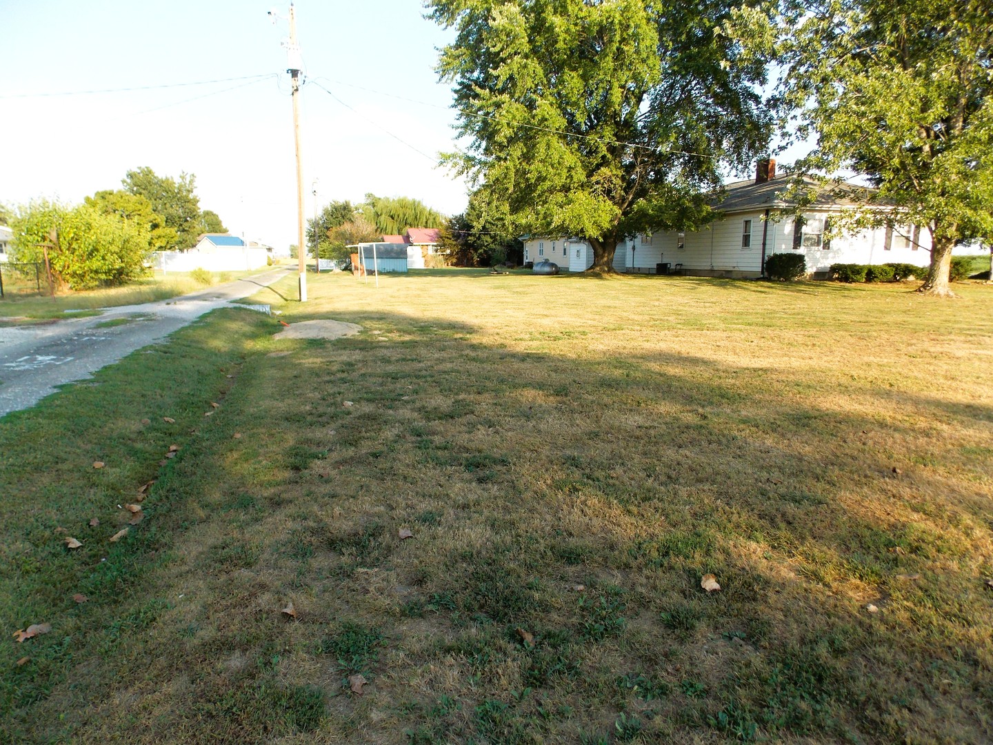 main property photo 28