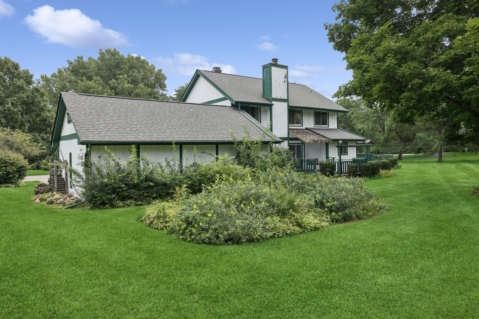 main property photo 23