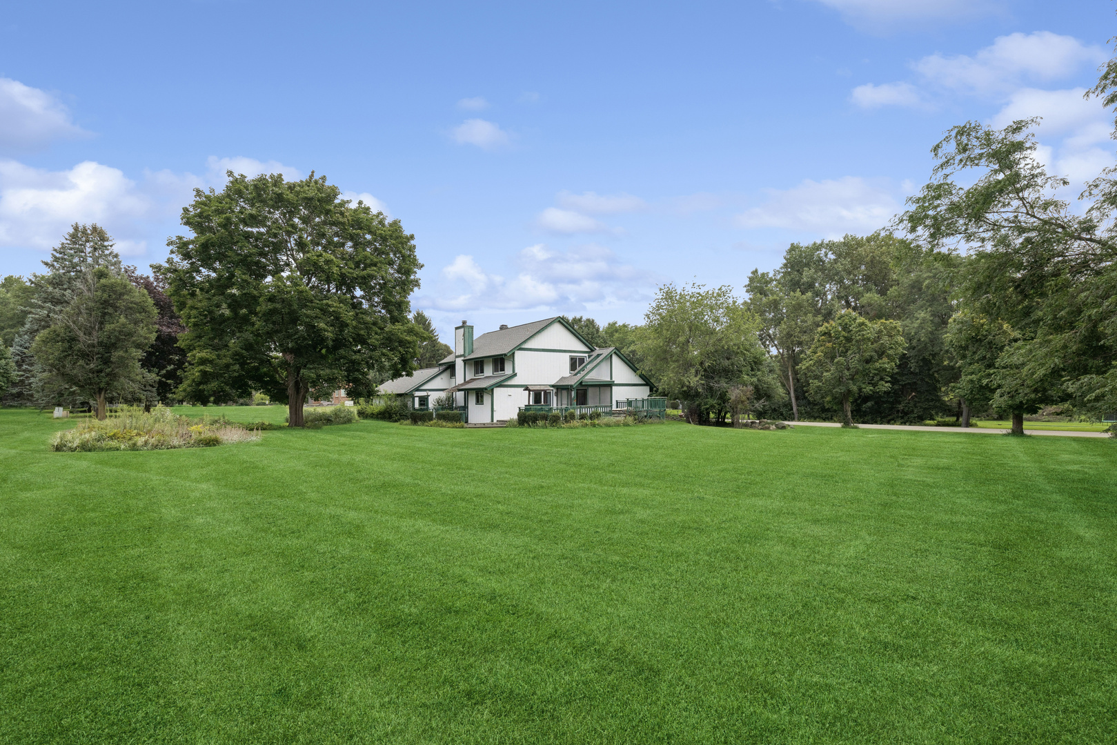 main property photo 24