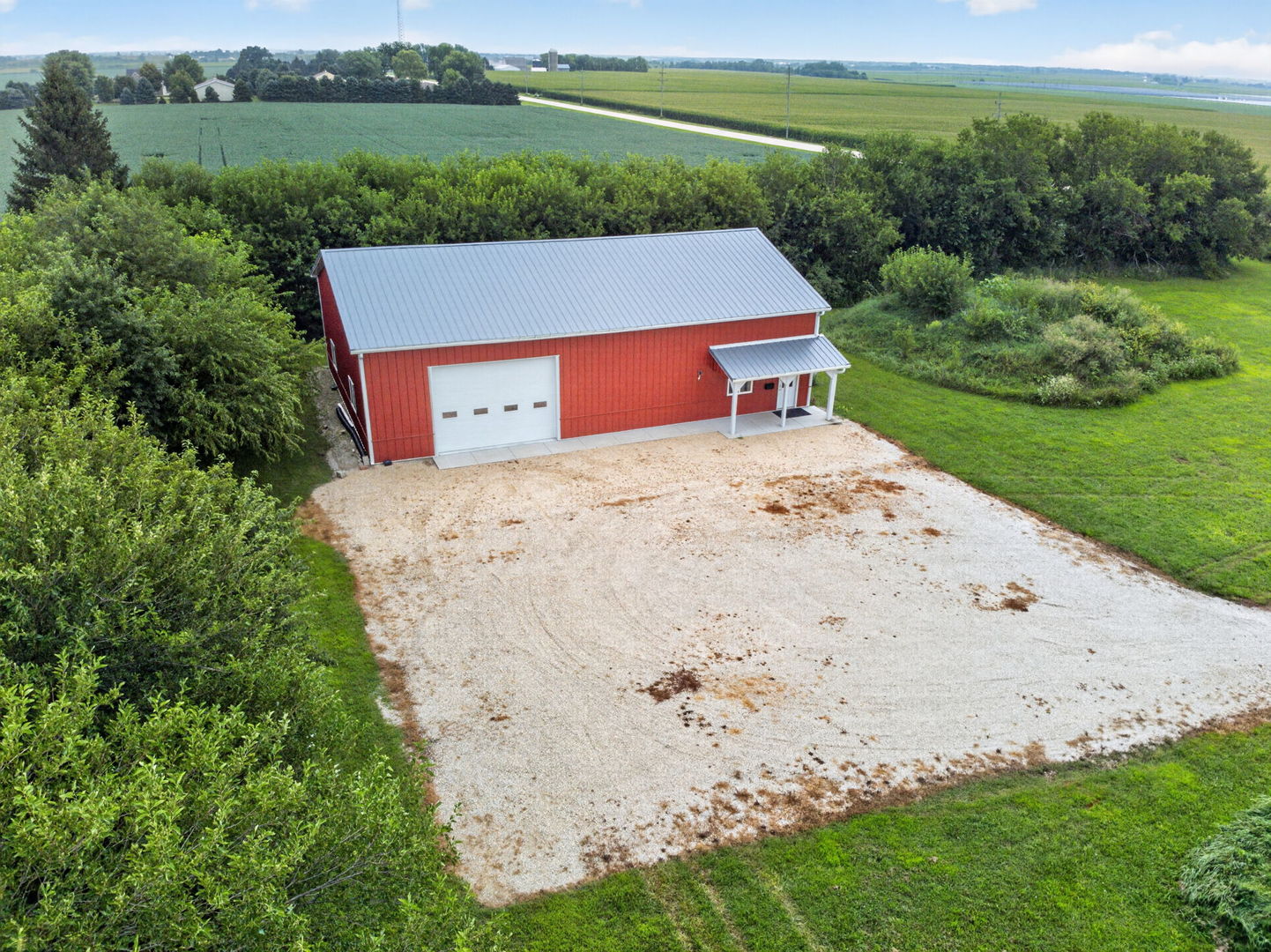 main property photo 12