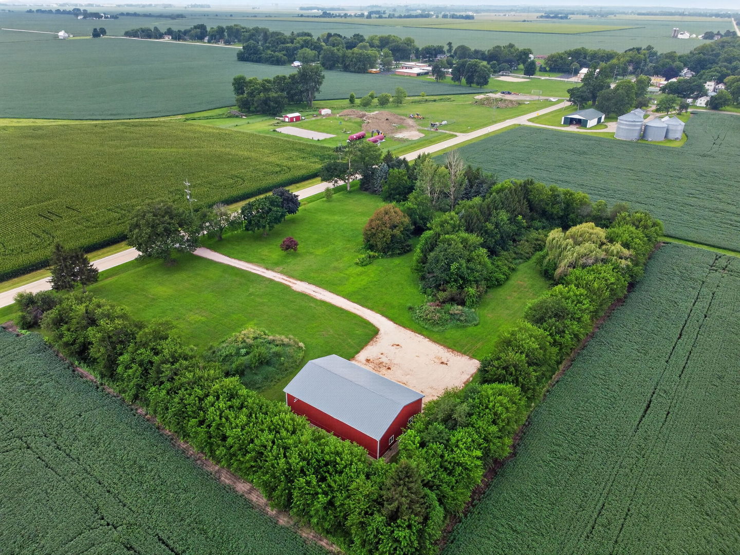 main property photo 15