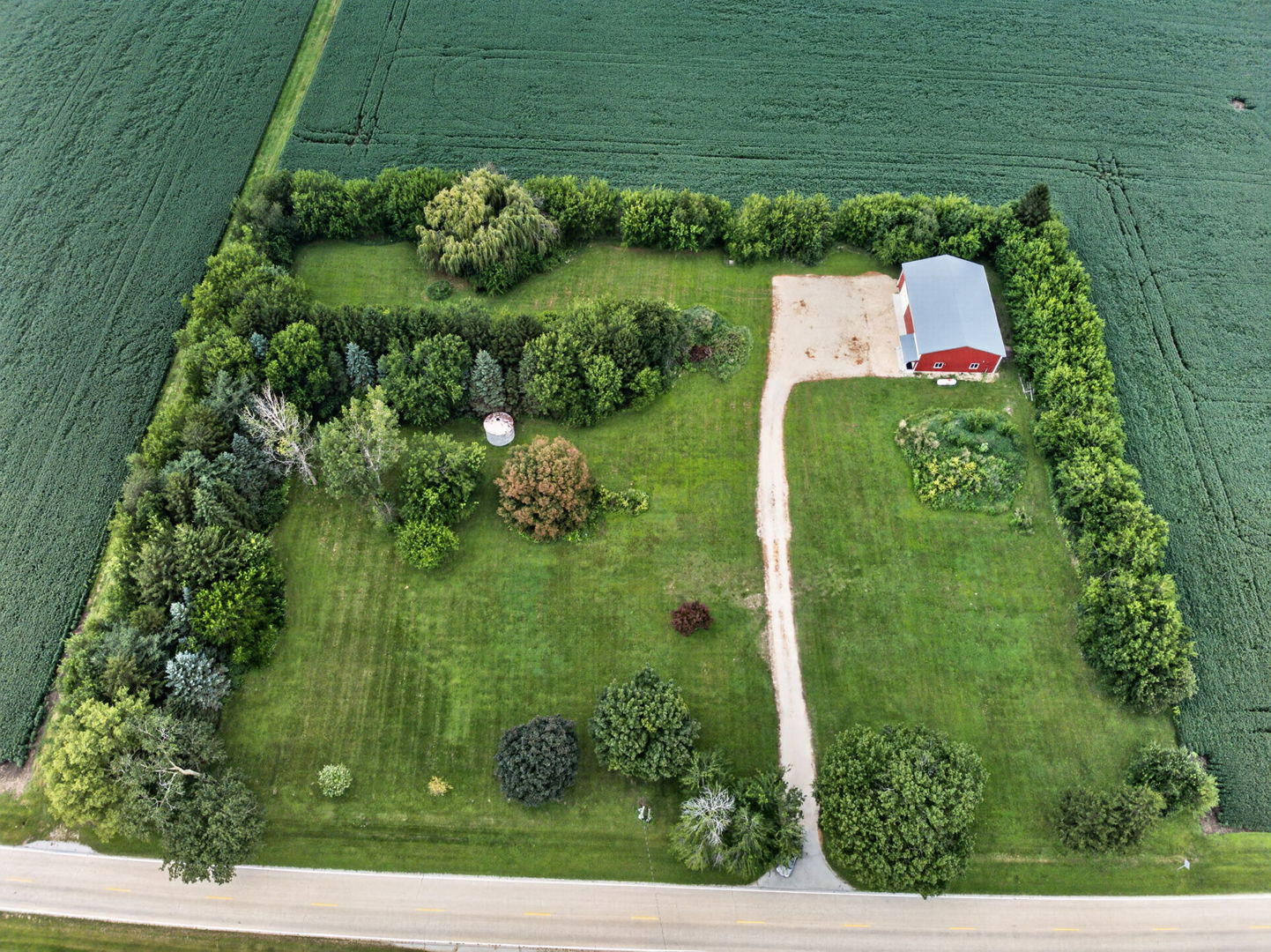 main property photo 17