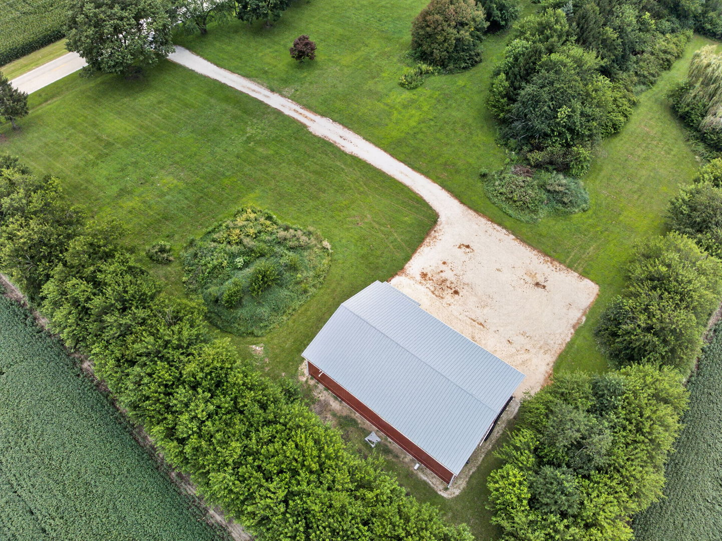 main property photo 23