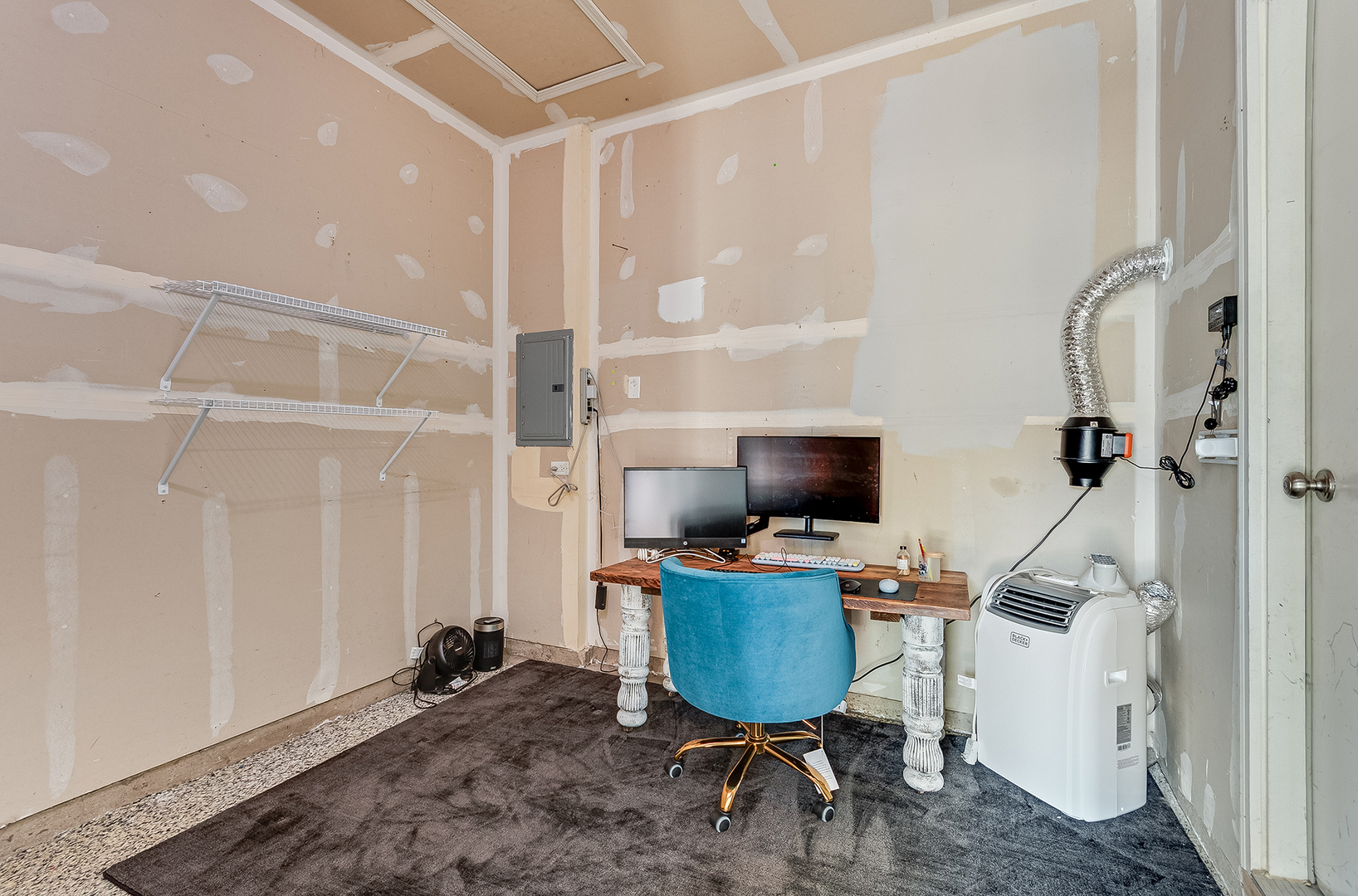 main property photo 12