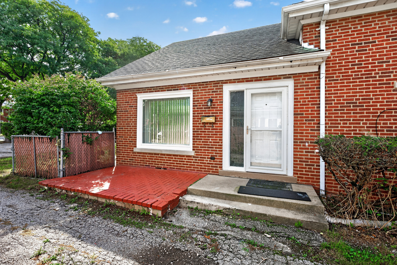 main property photo 0