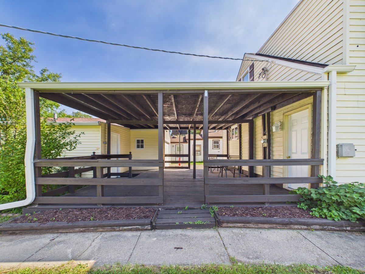 main property photo 29