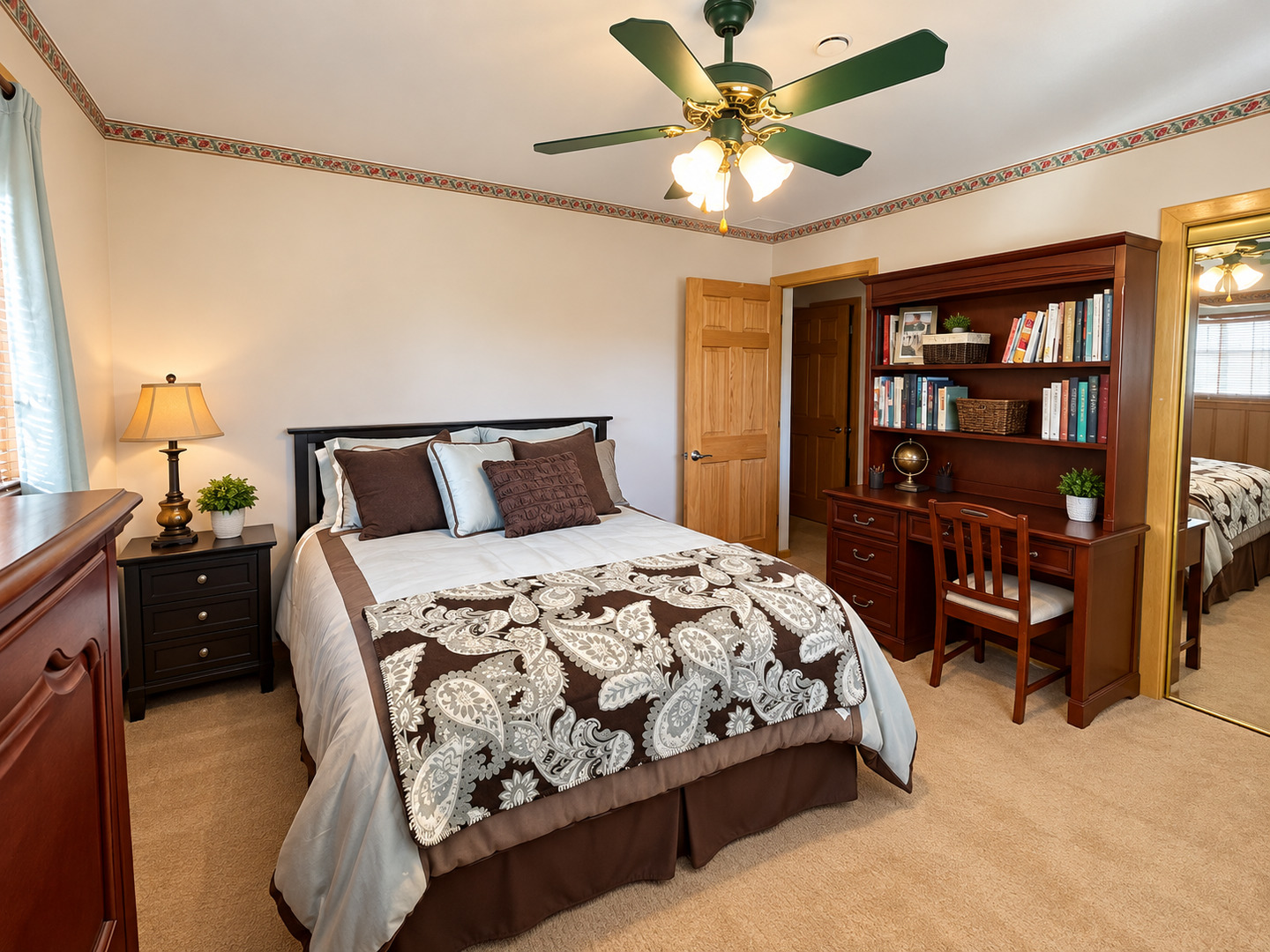 main property photo 11