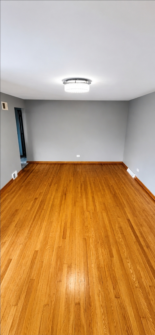 property viewer photo 3