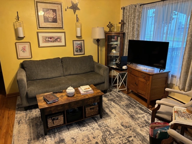 main property photo 9