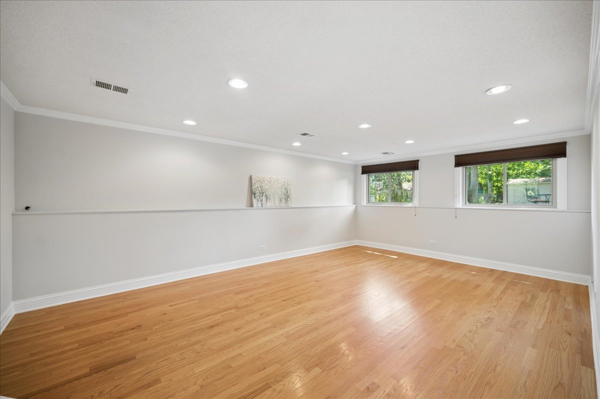 property viewer photo 23