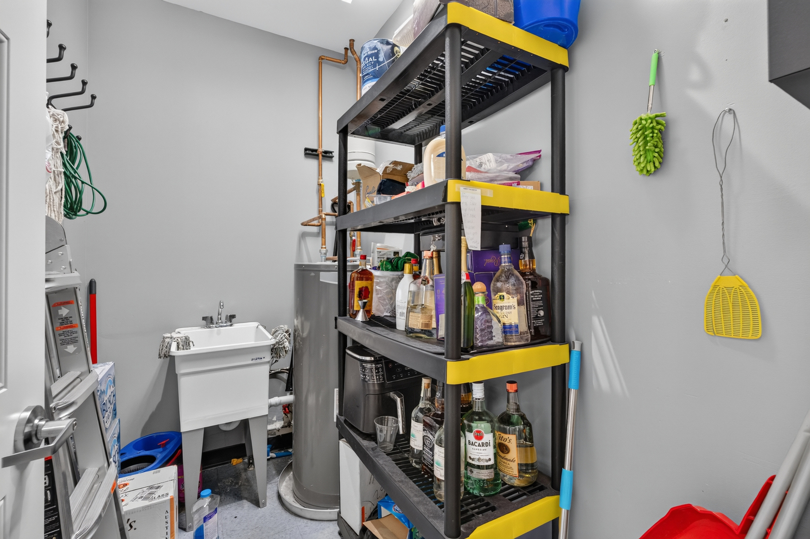 main property photo 19