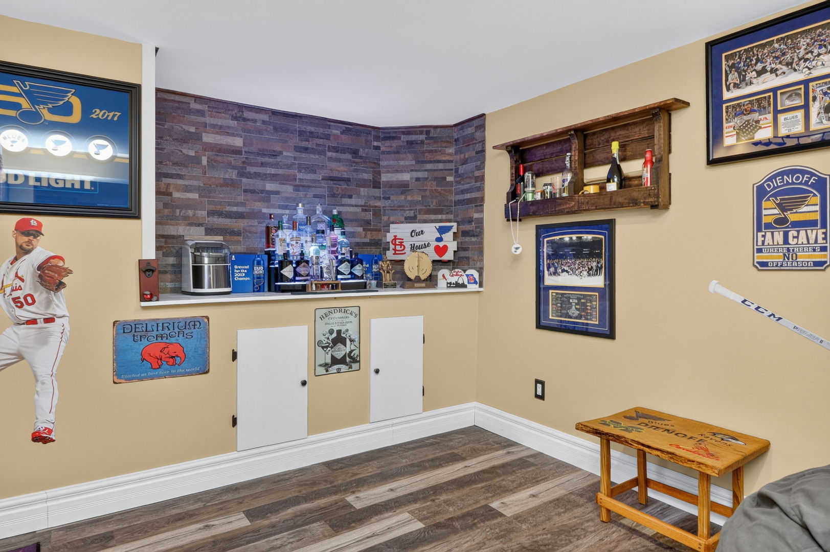 main property photo 19