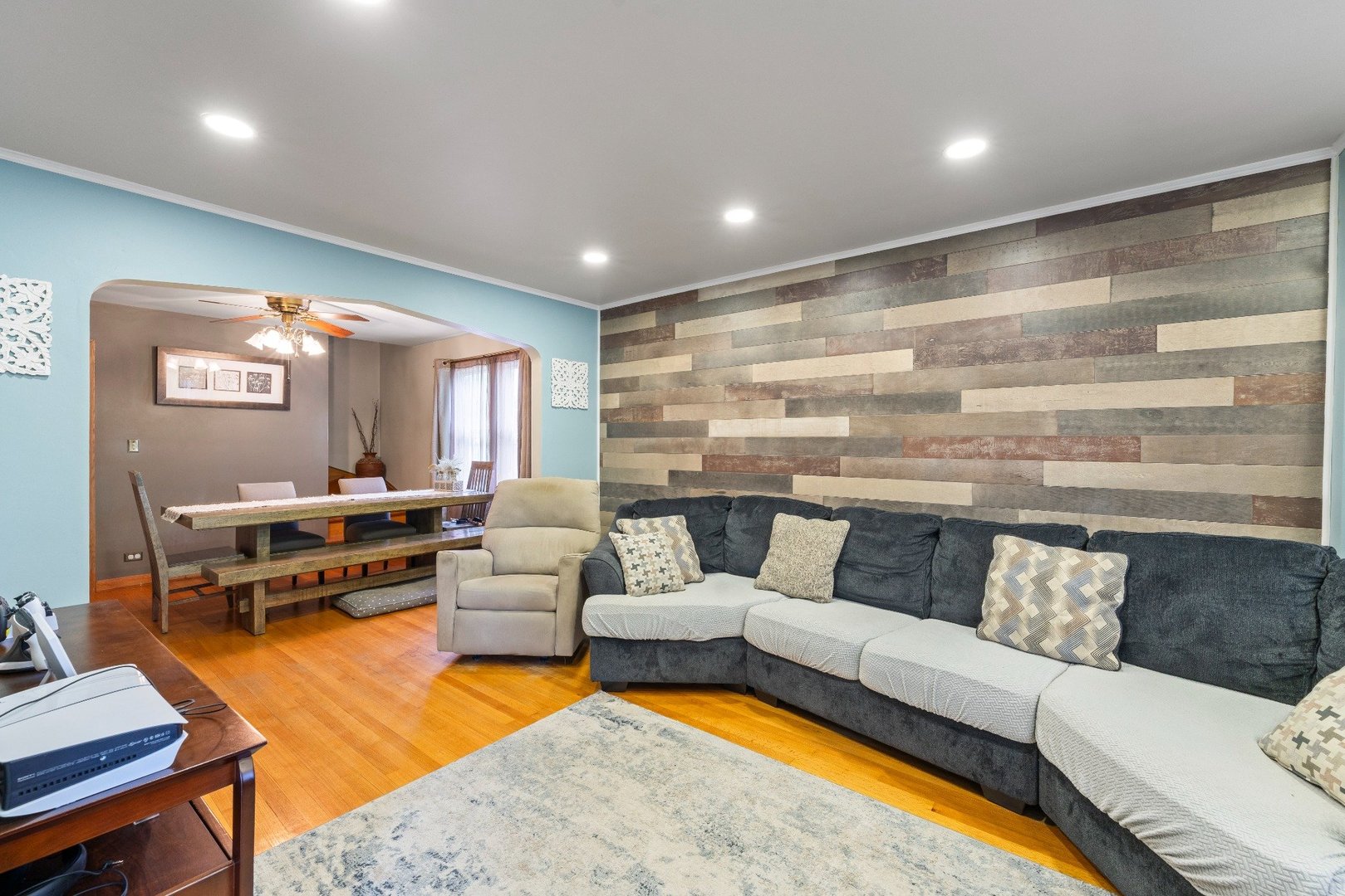 main property photo 5