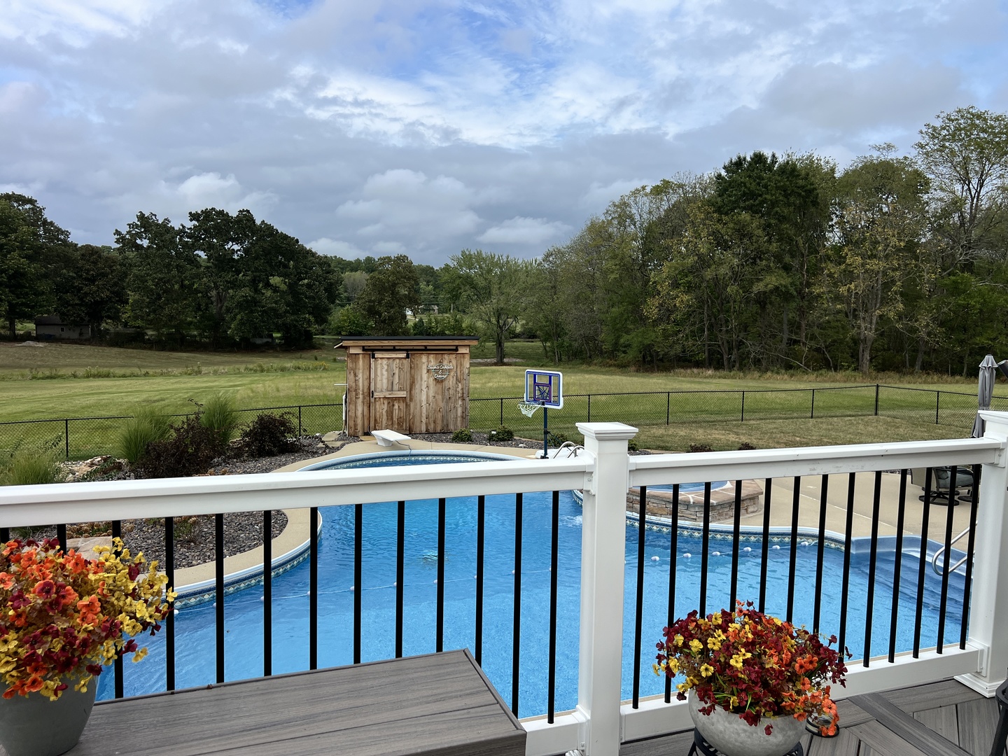 main property photo 45