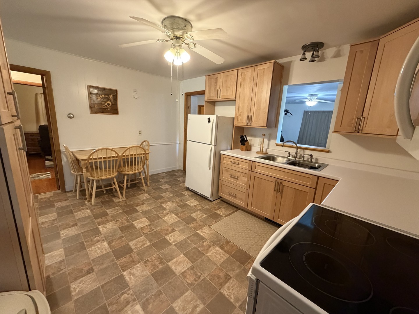 property viewer photo 3