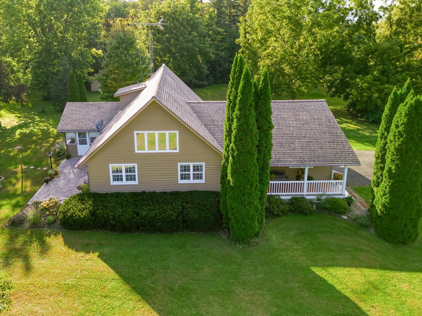 main property photo 2