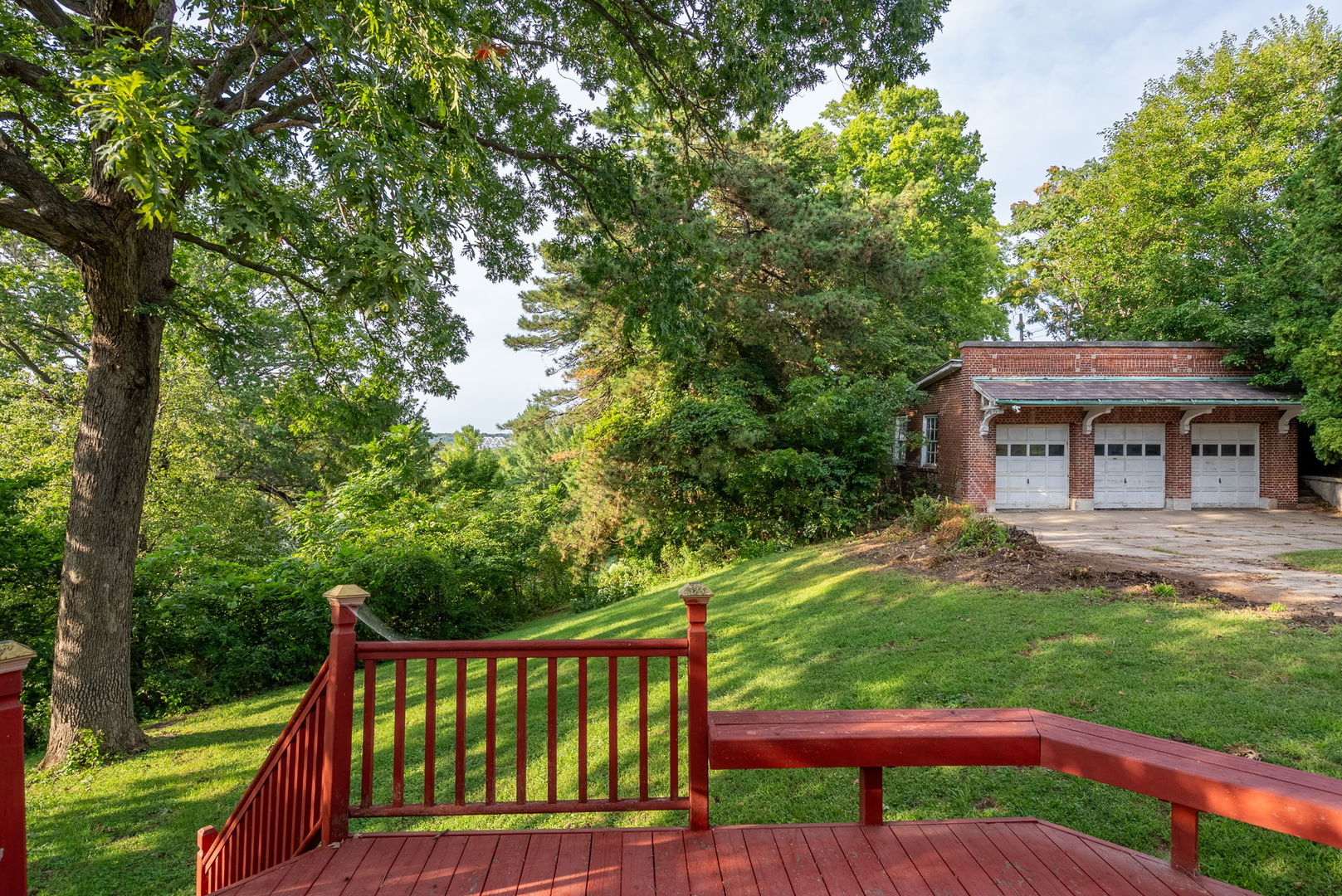 main property photo 46
