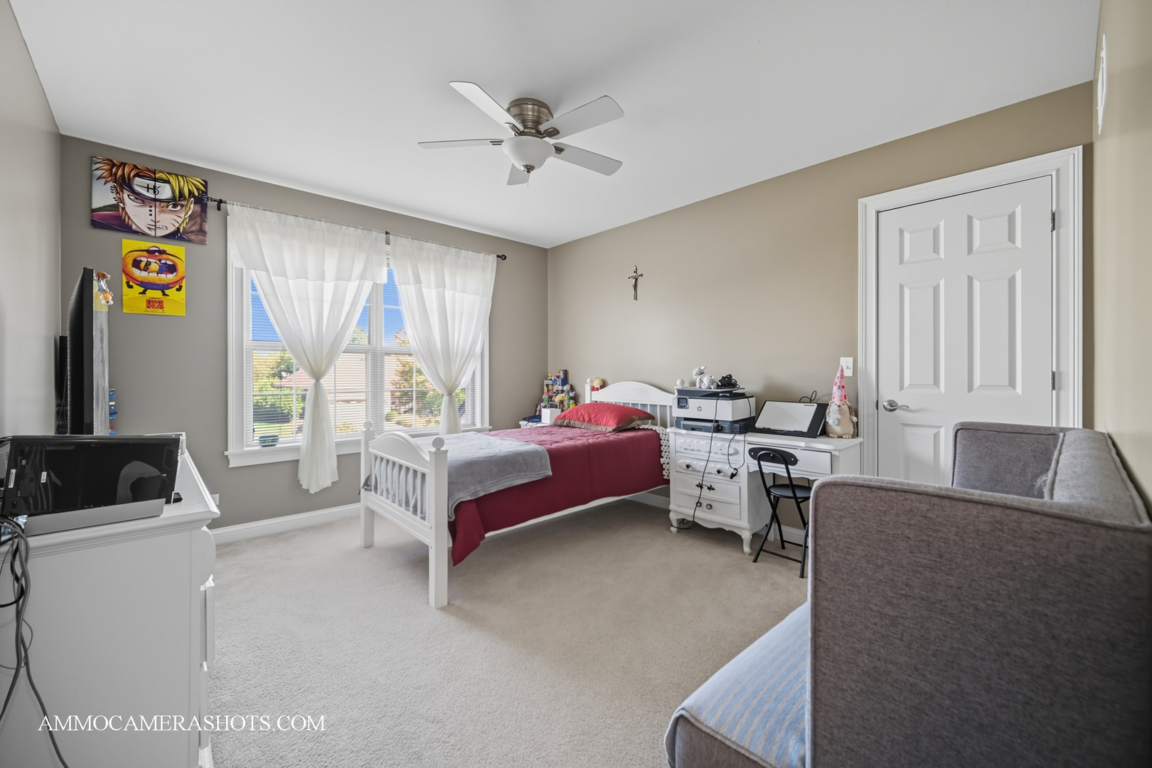 main property photo 33