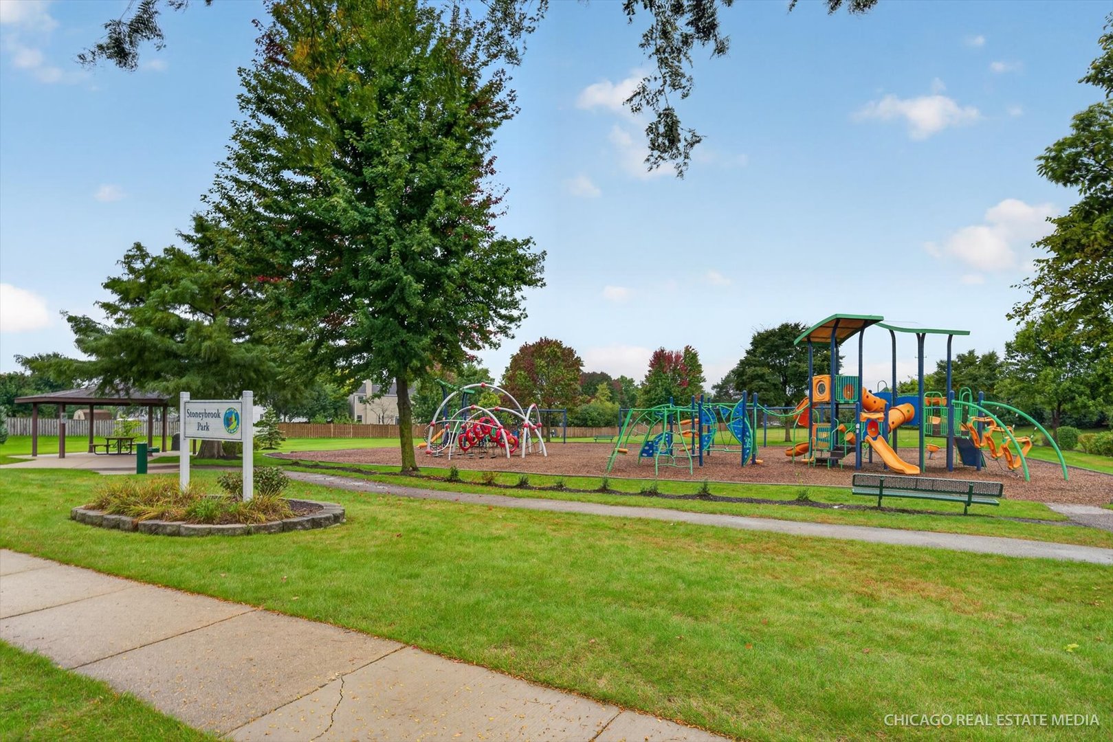 main property photo 28