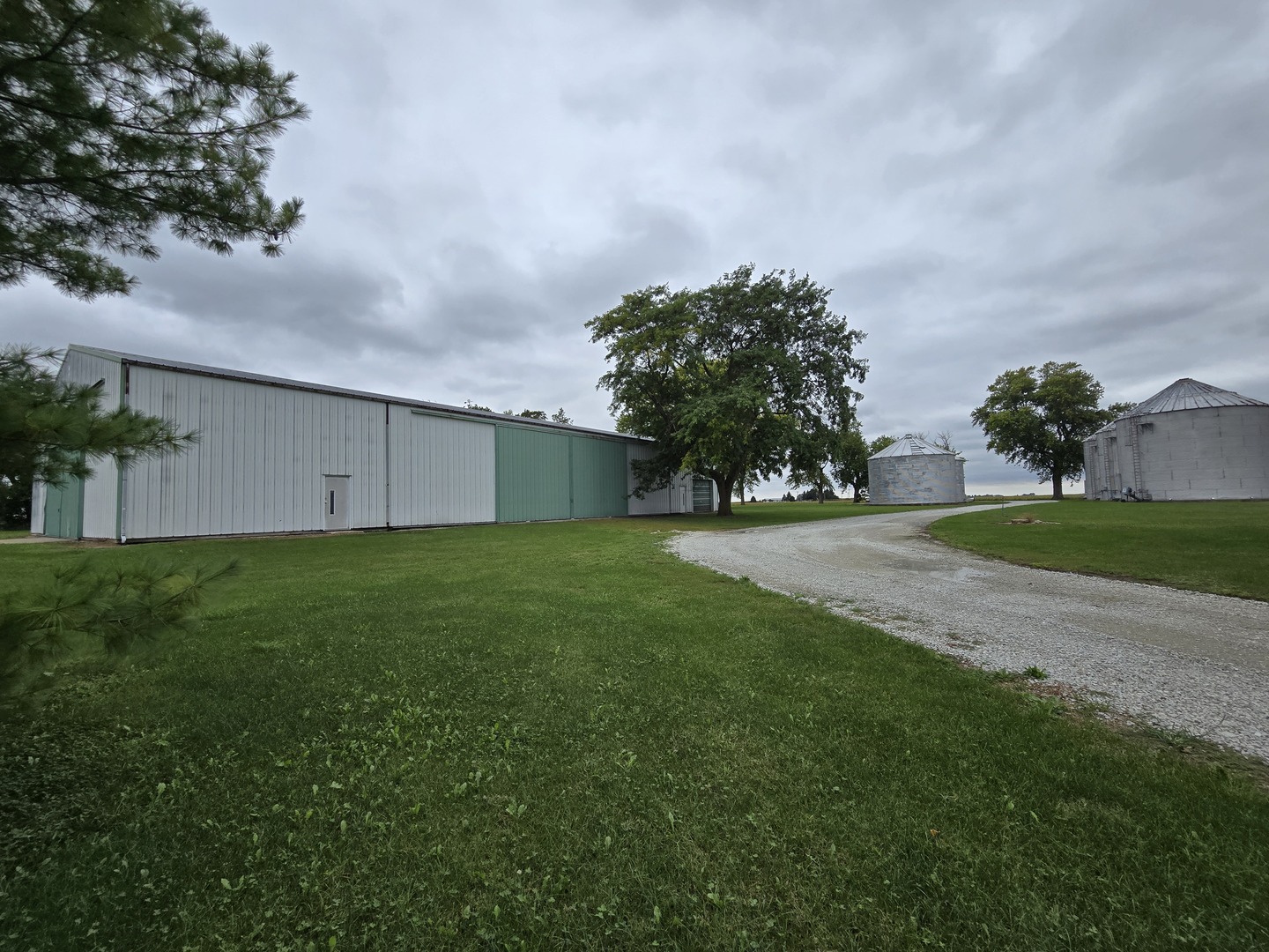 main property photo 29