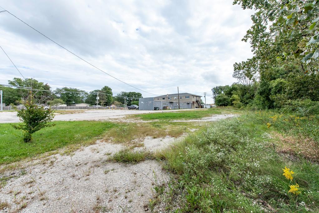 main property photo 12
