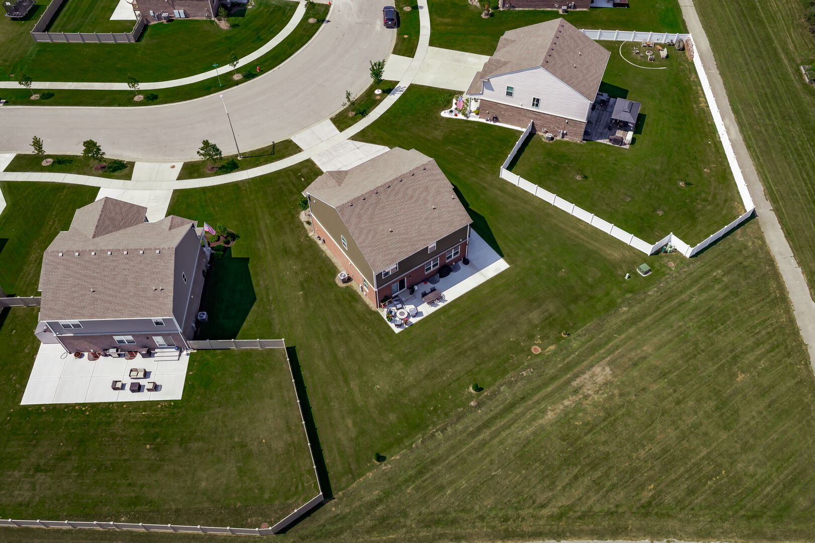 main property photo 38